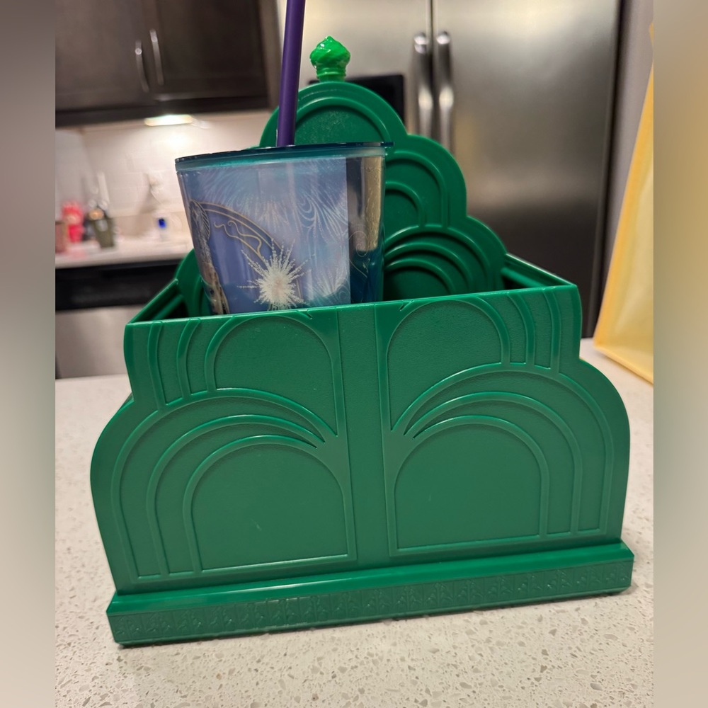 Wicked For Good Official Popcorn Bucket Emerald City & Tumbler w Glinda/Elphaba - Picture 5 of 7